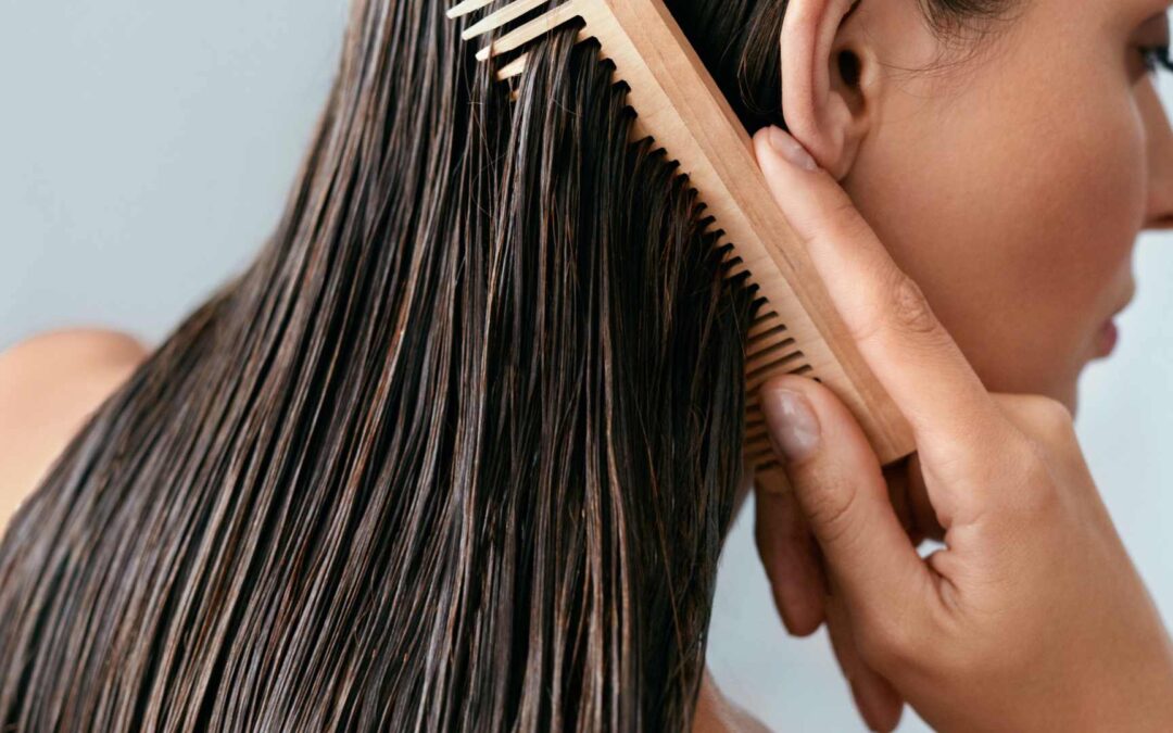Soin des cheveux : naturel vs chimique.
