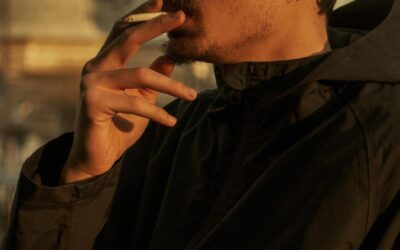 Les dangers du tabagisme et du vapotage.